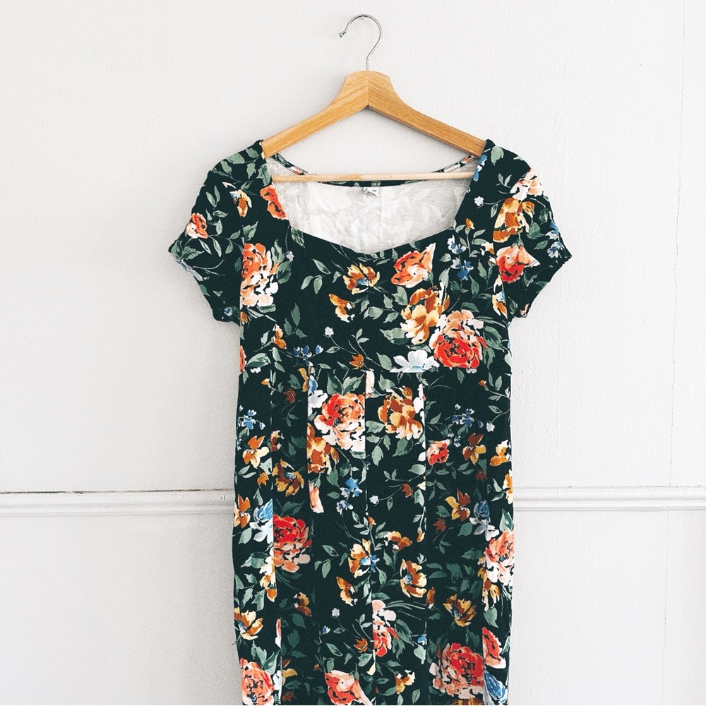 OLD NAVY > Floral Maternity Dress